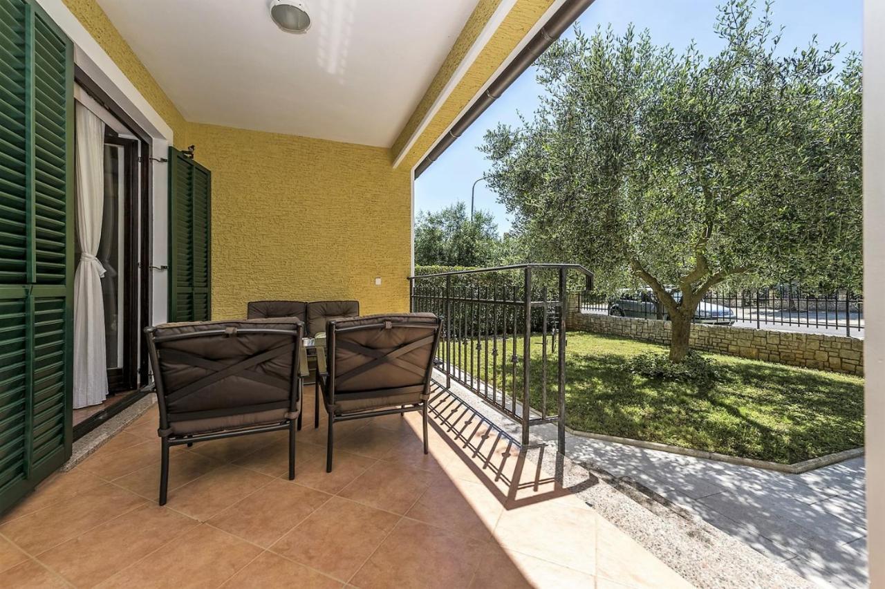 Spacious Three-Bedroom Villa Balun With Pool Пореч Экстерьер фото
