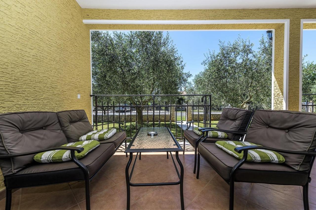 Spacious Three-Bedroom Villa Balun With Pool Пореч Экстерьер фото